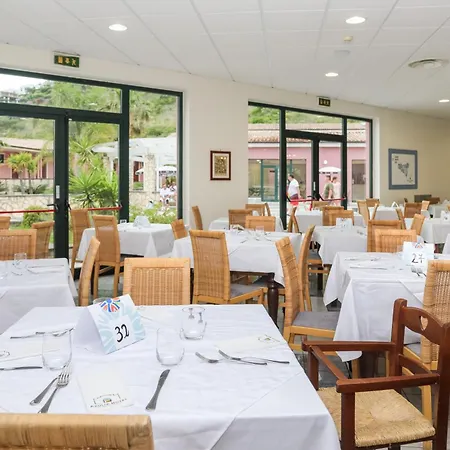 ホテル Apulia Baia Di Dino サン・ニコーラ・アルチェッラ