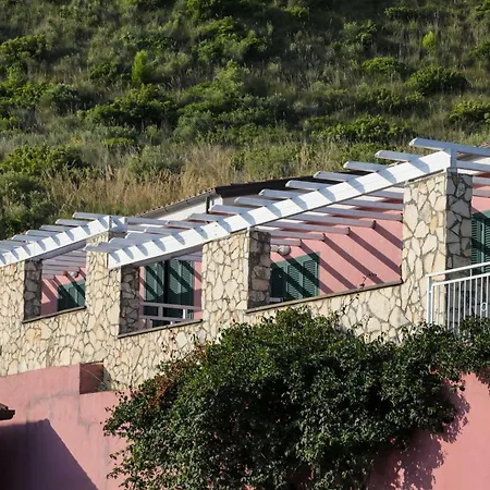 ホテル Apulia Baia Di Dino