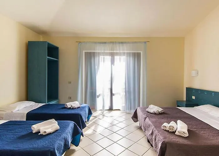 Apulia Baia Di Dino 3* 圣尼科拉阿尔切拉