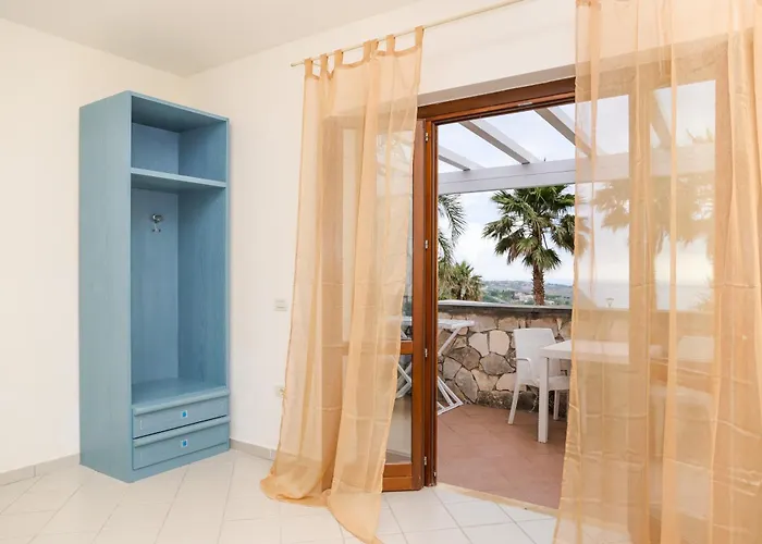 酒店 Apulia Baia Di Dino 3*