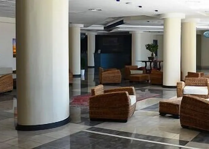 酒店 Apulia Baia Di Dino 3*